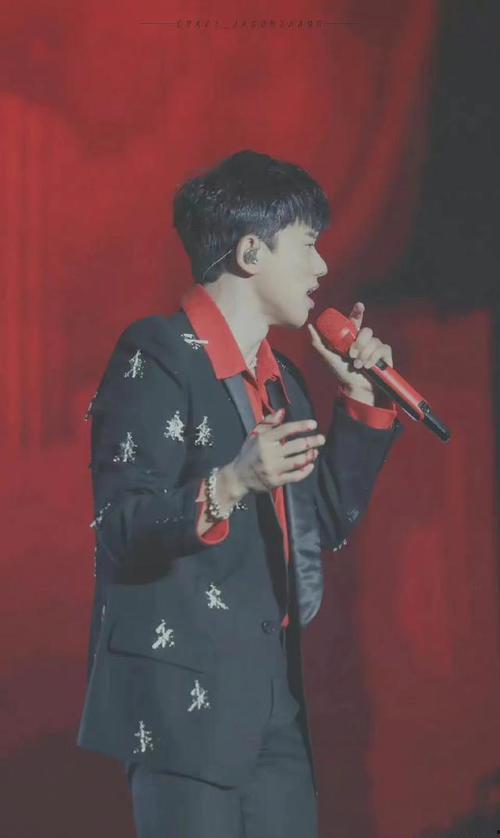 娱乐圈吃瓜许巍是谁啊,揭秘“吃瓜群众”热议的许巍是谁之谜